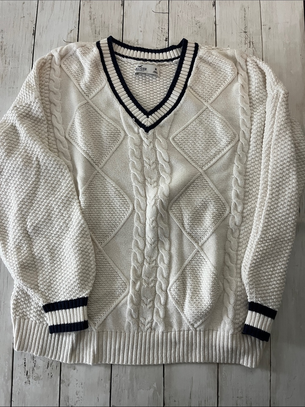 Hollister Cream Cable-Knit V-Neck Sweater with Navy Trim